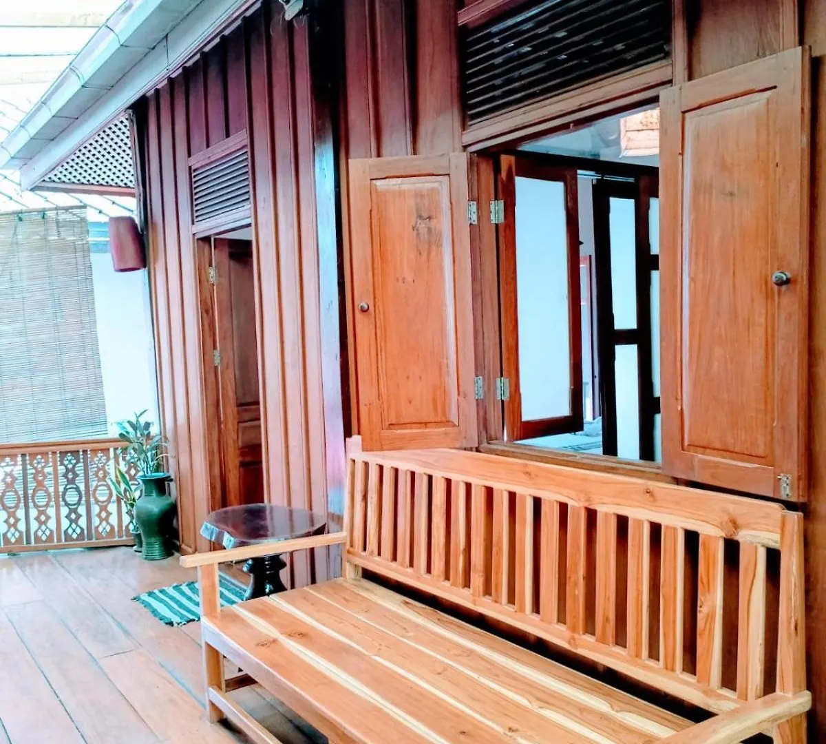 בית הארחה לואנג פרבאנג Ireenkevin Guesthouse לאוס